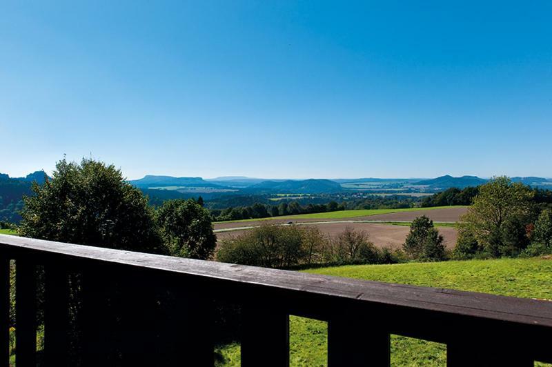 Panorama-Apartments Weinberghaus Mittelndorf Eksteriør billede