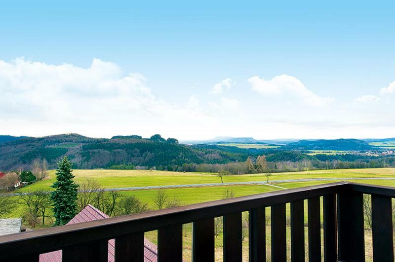 Panorama-Apartments Weinberghaus Mittelndorf Eksteriør billede